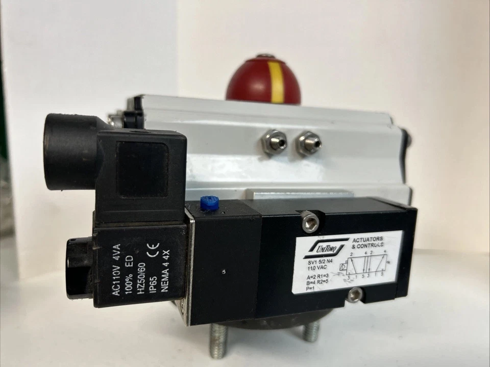 Actuador neumático Milwaukee Valve MC34 GLA23E C 3 Unitorq SV1 5/2 N4 Foto 4 de 4