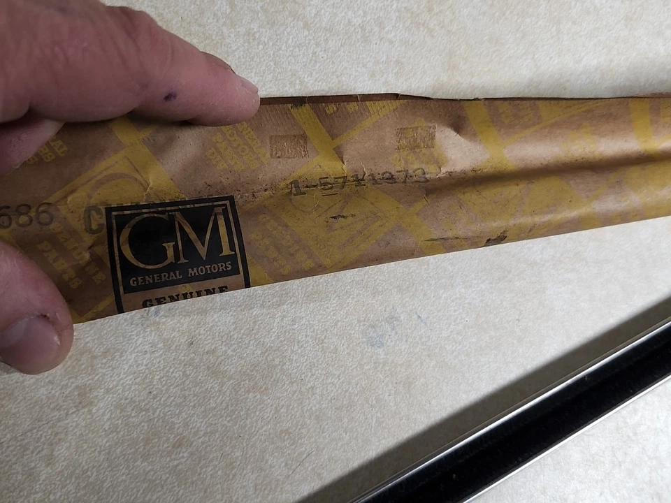 Nuevo de Lote Antiguo Chevrolet SPT 1961-62 cupé SPT sedán cristal delantero superior GM 5711373 Foto 2 de 4