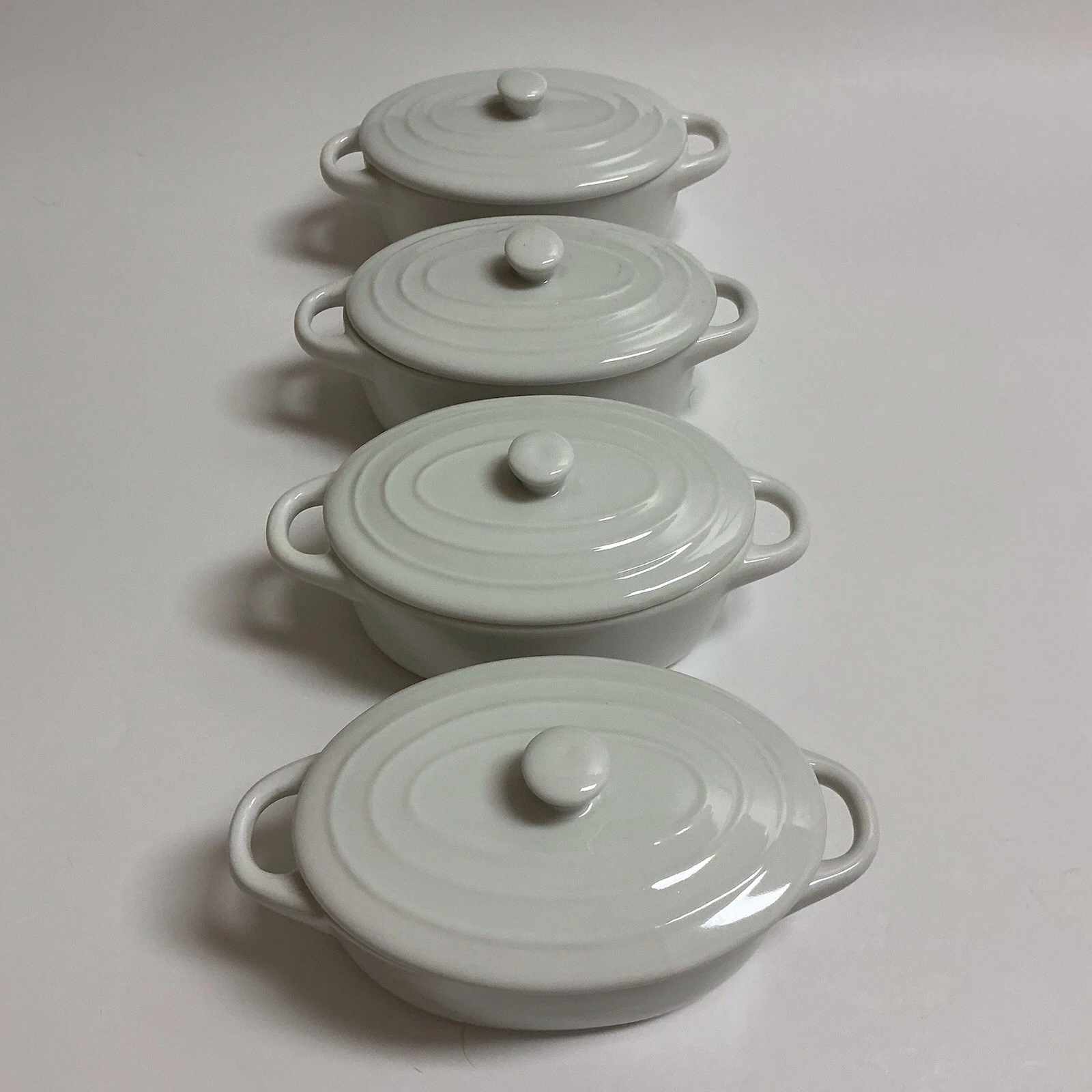 Pier 1 White Baking Dish SET OF 4 Lids 7.5 oz Minicocotte Souffle Ramekin Bakers