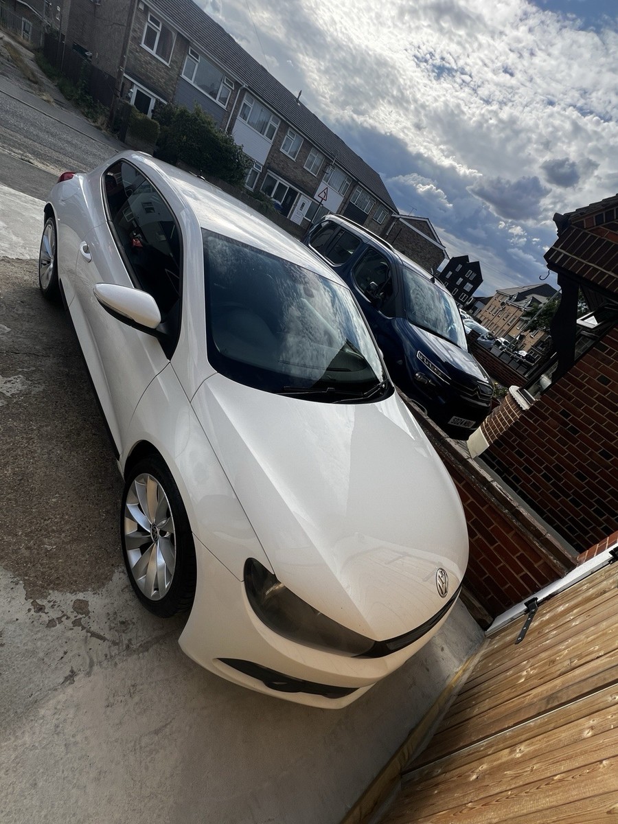 Volkswagen Scirocco 2011