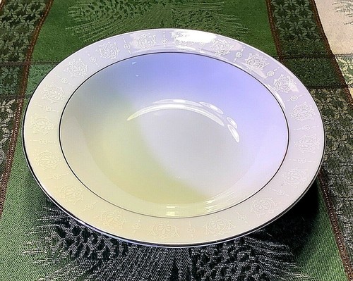 Set of 4 Crown Empire Princess Fruit Dessert Bowls, Excellent Cond., 5 1/2" Dia - Picture 2 of 9