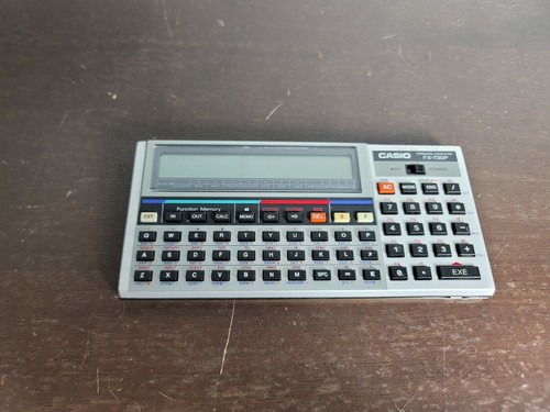 Casio FX-730P Personal computer calcolatrice programmabile di base testata funzionante