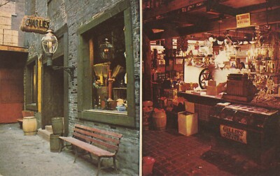 AK Chicago, old town, Charlies General Store