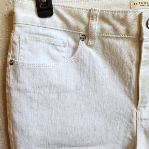 Coldwater Creek Denim Walking Short 10 Natural Fit Ivory Stretch Bermuda Shorts - Picture 2 of 11