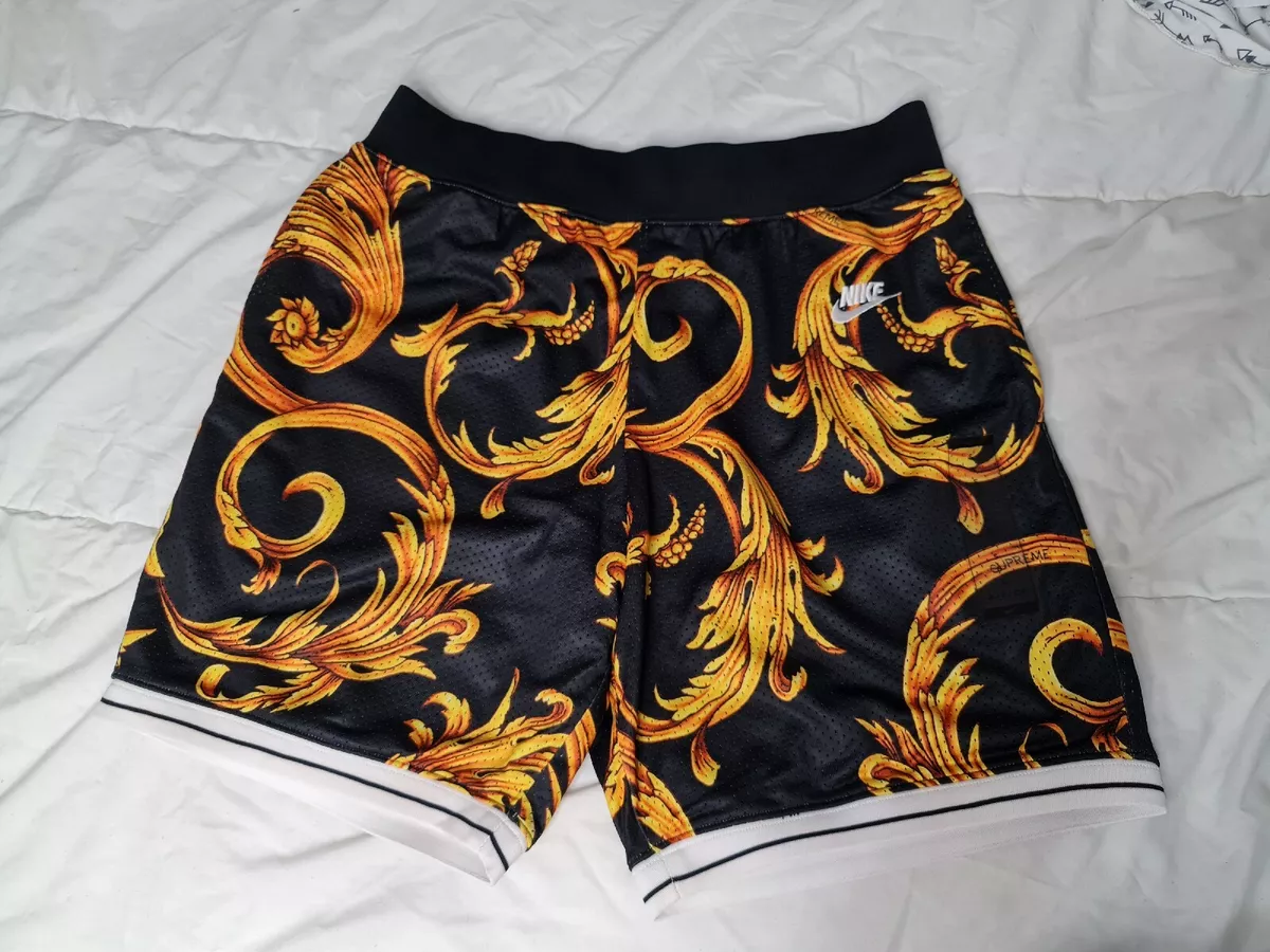 Supreme Nike Basketball Shorts size SmallBrand New 100% Authentic