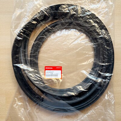 09-14 Honda FIT JAZZ GE GG GE6 GG1 tailgate trunk lid weatherstrip rubber seal