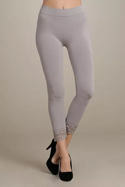 White cropped leggings top with lace trim