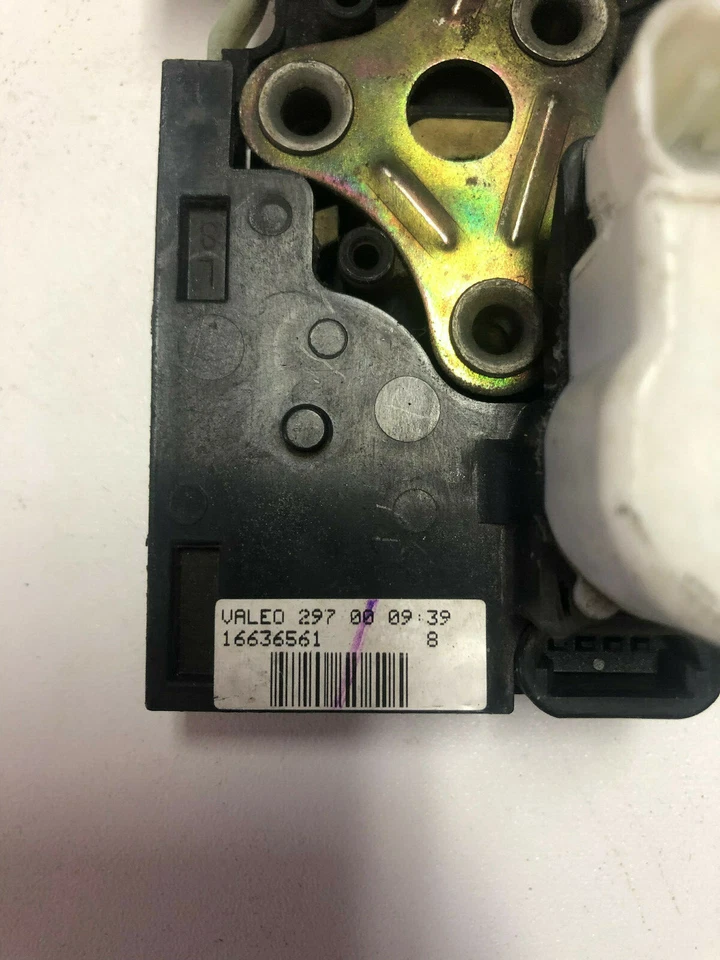 Pontiac Grand AM 2000 actuador de cerradura de puerta trasera izquierda 16636561 Foto 3 de 4