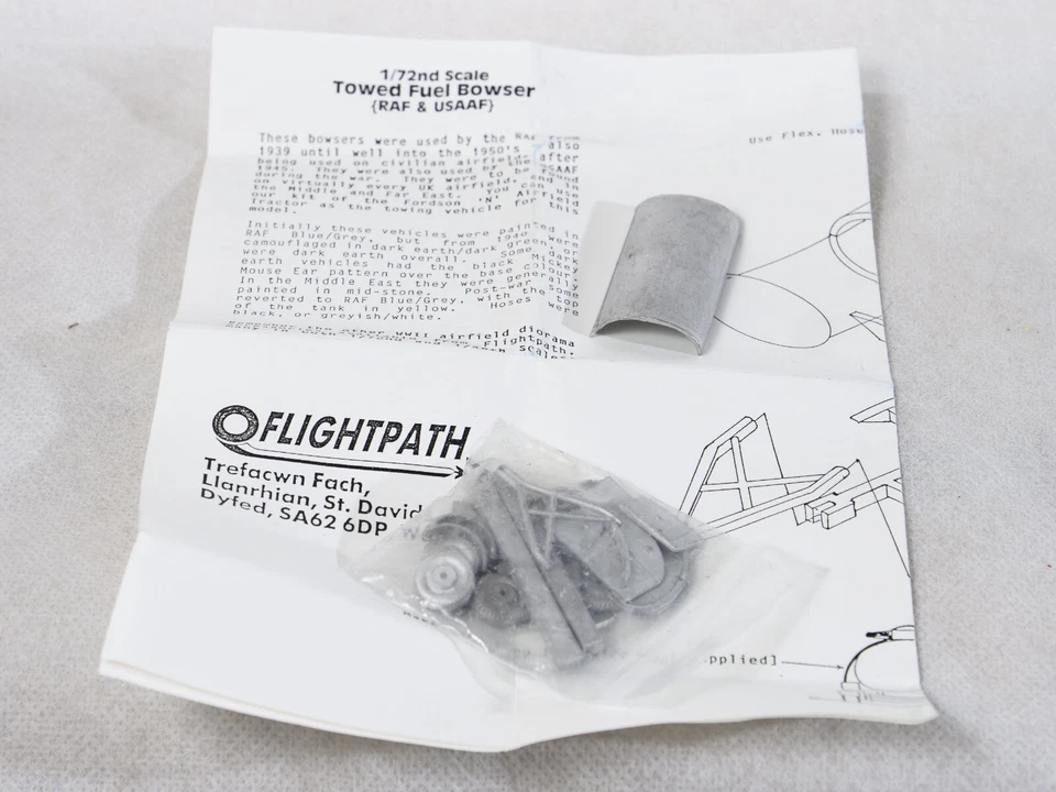 Oflightpath GB Rimorchio Carburante Bowser RAF&USAAF Kit In Metallo Nuovo 1/72 - Immagine 3 di 3