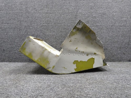 50-910275-689 Beechcraft King Air B90 Induction Air Bypass Duct Assembly