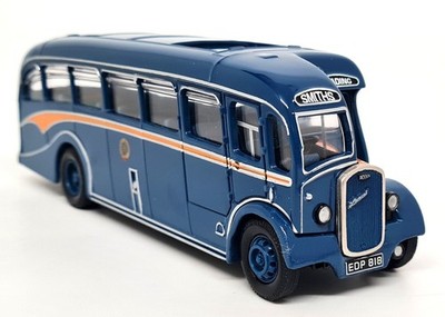 Corgi 1/50 - Dennis Lancet Coach Smiths Of Reading 33101 Diecast Modellbus Reisebus