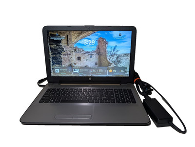 Read! HP Notebook 15 Touchscreen | Quad AMD A10 8GB RAM 128GB SSD | DVDRW Win 11