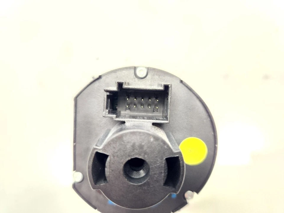 2010 Volkswagen Golf GTI (2 Door) Dash Switch - HID Headlight W/ Fogs - Image 4 of 4