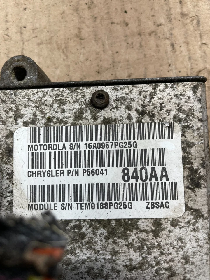 Компьютерный модуль двигателя 1998 Jeep Grand Cherokee 4.0 ECU ECM P56041840AA R1965 - Изображение 4 из 4