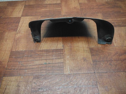 yamaha fz1 fz8 fzs1 REAR BACK WHEEL TIRE HUGGER FENDER 2D1-21650-00-00 - Picture 4 of 7