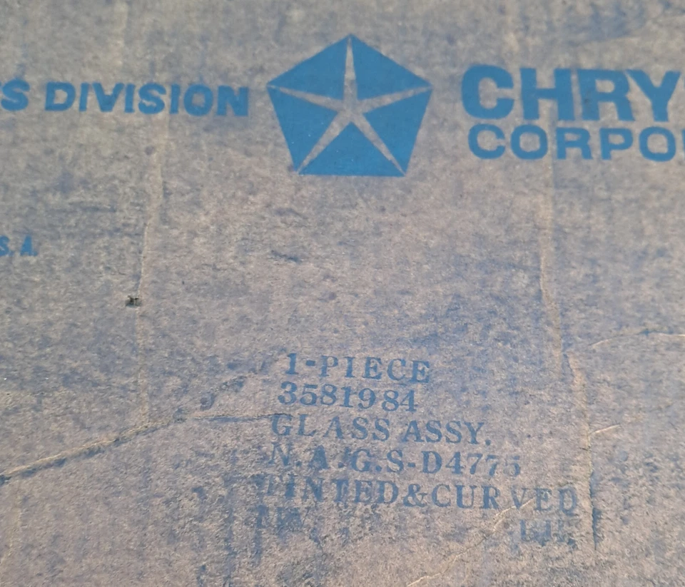 72 Plymouth Gran Coupé Fury III Fastback 1972 nuevo en stock MoPar puerta derecha vidrio tintado Foto 4 de 4