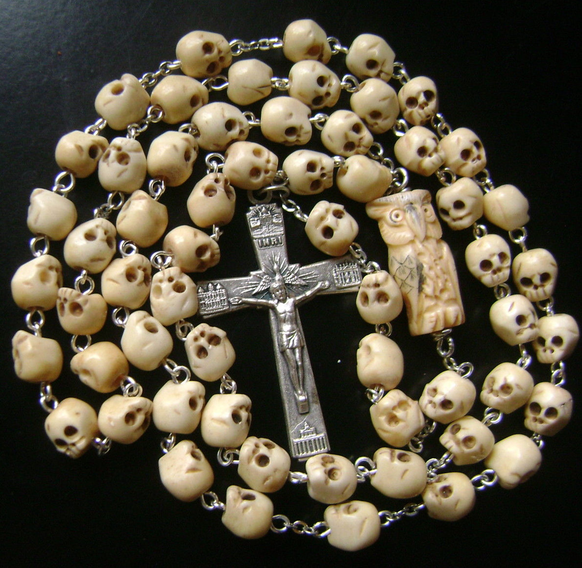 VINTAGE TIBET OXEN BONE SKULL BEADS OWL ROSARY CATHOLIC NECKLACE