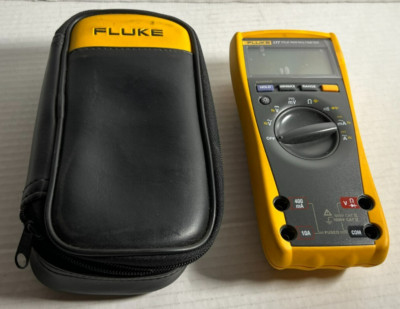Fluke 177 True RMS Digital Multimeter with Case UNTESTED