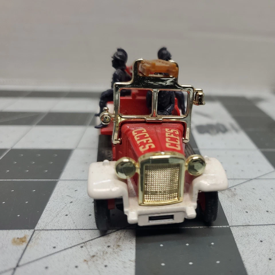 Days Gone  Fire Department Truck Made in England - Image 2 of 4
