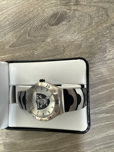 Oakland Raiders Edelstahl Uhr mit Gehäuse Spielzeit - Bild 2 von 4