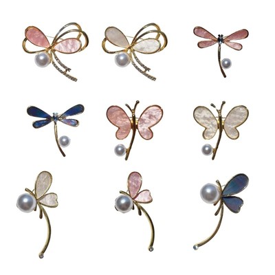 Trendy Double Layer Pearls Butterfly Pin Metallic Evening Wear Embellish