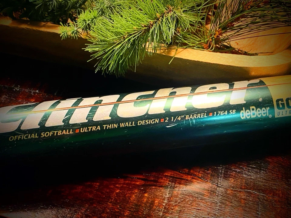 Taco de softbol ultrafino deBeer Clincher dourado CU31 34” L 26 oz 2 1/4” RARO - Imagem 2 de 4