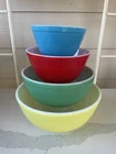 475 Vintage Pyrex Primary Colors Nesting Mixing Bowls Set of 4 -