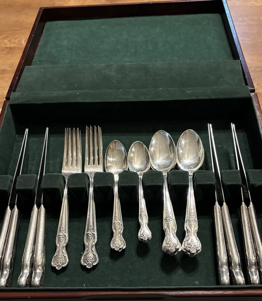 Juego de cubiertos - 29 piezas. Rogers Mfg extra plateado Foto 3 de 4