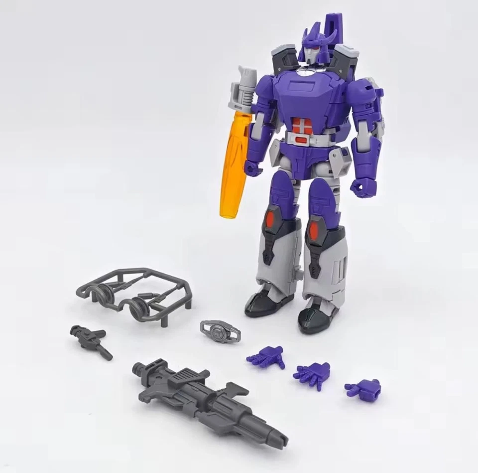 Transformation Dark Master Servant Gelvatron Leader G1 SS-86 Robot Action Figure - Image 2 of 4