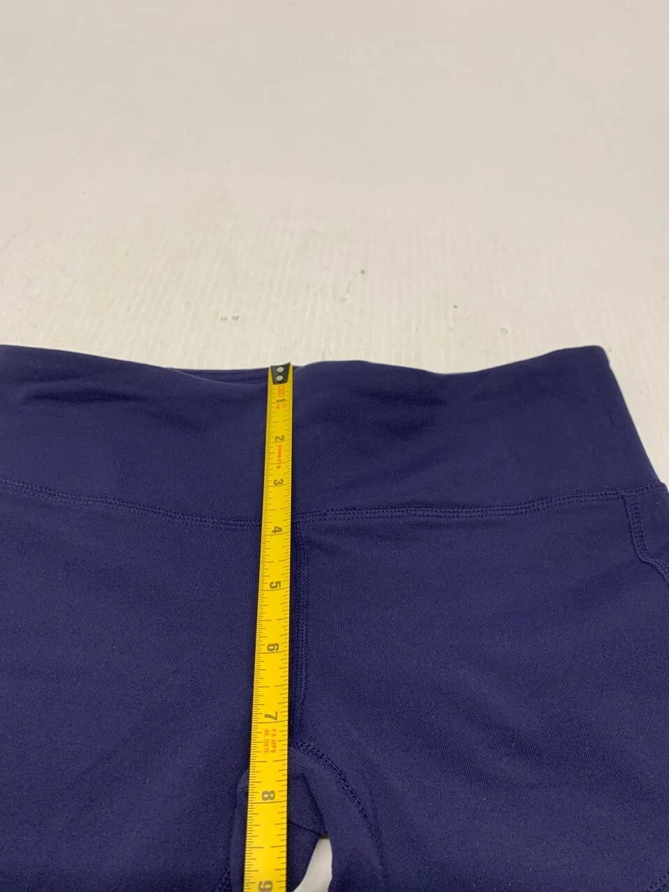 alo-yoga a64 leggings