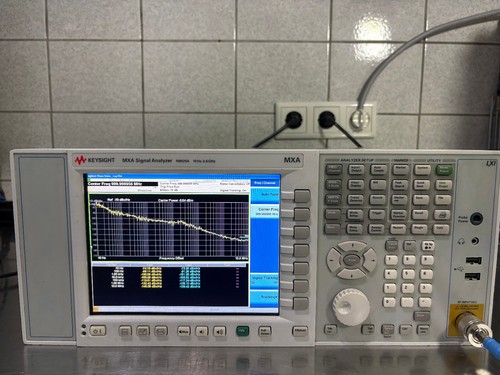Agilent MXA N9020A Spectrum Analyzer 20Hz-3,6GHz mit Mängeln lesen !