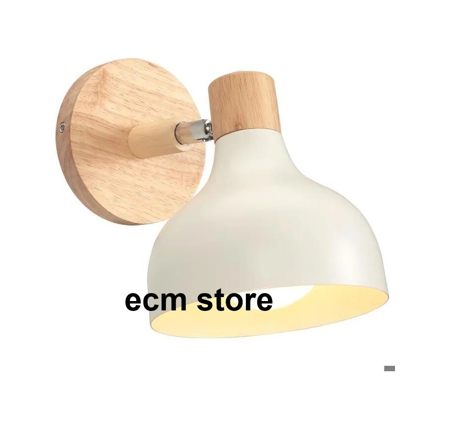 Applique murale industrielle avec spot en bois orientable pour orienter la lumière au bureau