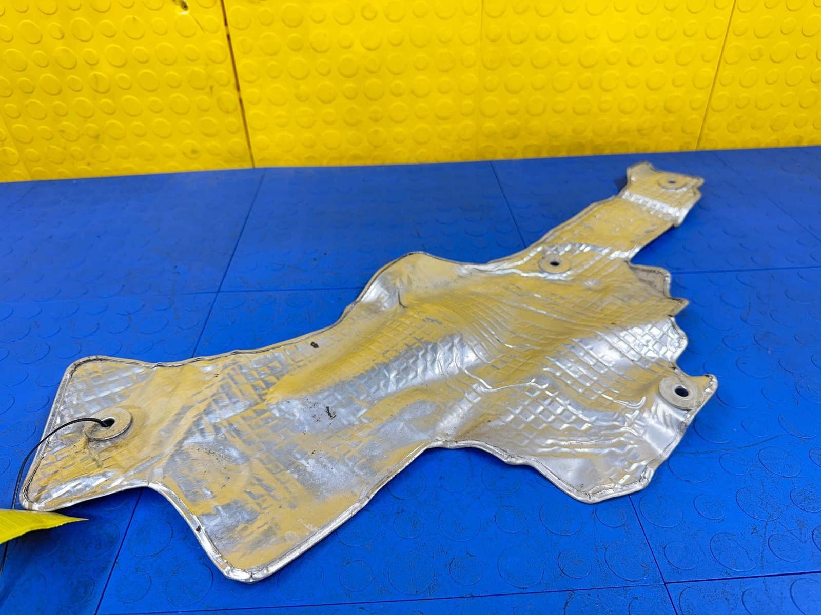 06 07 08 09 BENTLEY Continental GT Front LH Heat Shield Insulator OEM 3W0825641D