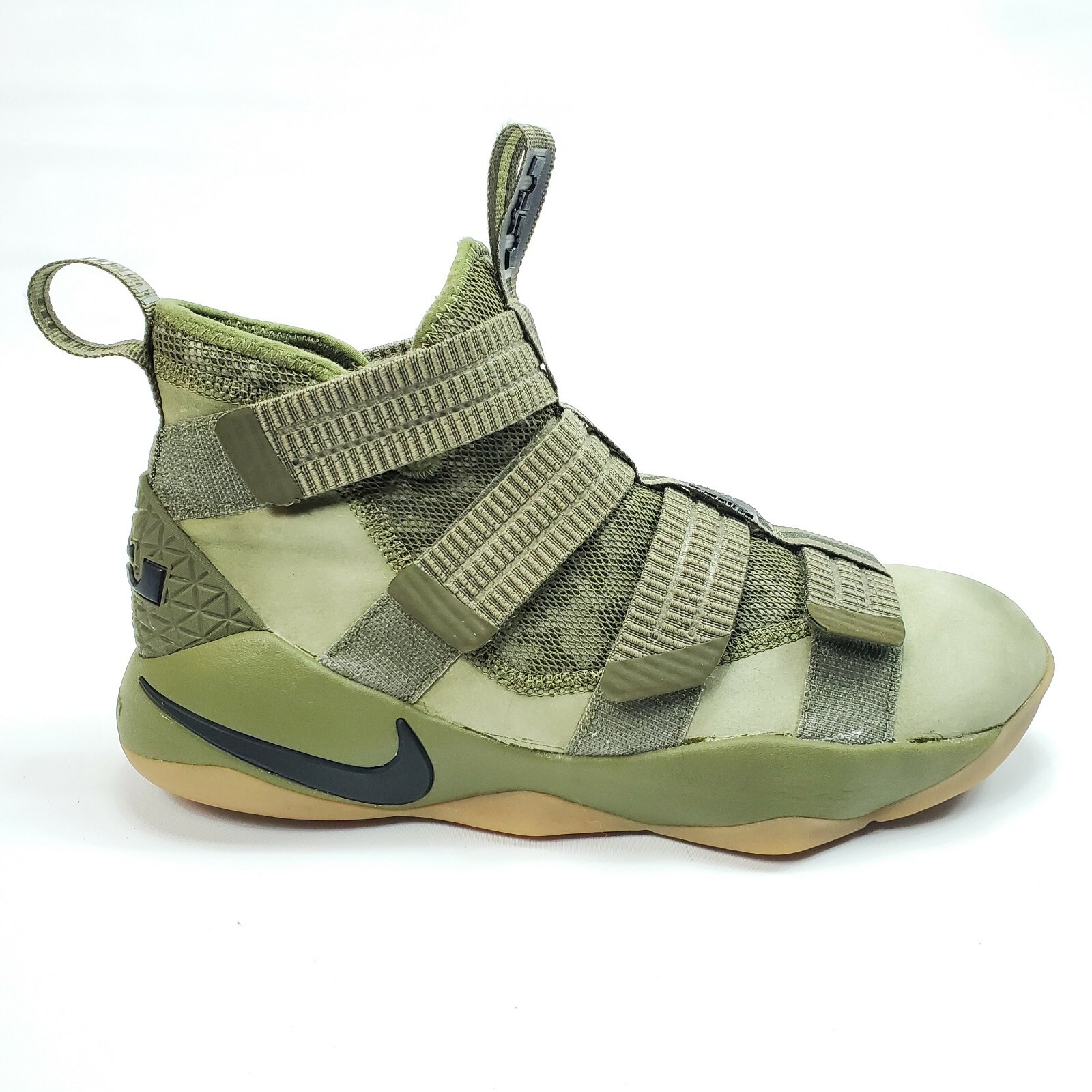 camo soldier 11