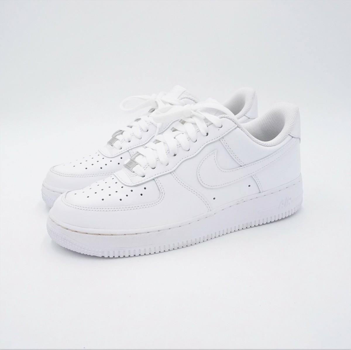 【NIKE】315115-112★エアフォース1 '07 ロー★ White NIKE 315115-112 WHITE AIR FORCE 1 '07 WOMEN'S SIZE US 10