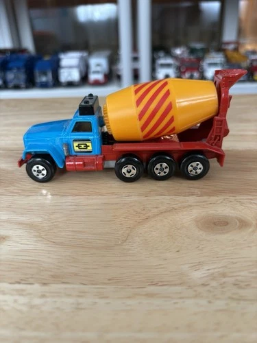 Vintage 1970 Matchbox Lesney Super Kings K-6 GMC Cement Mixer Truck Diecast Toy