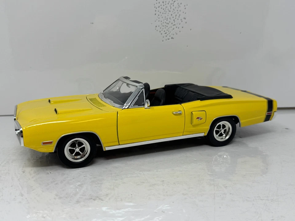 Dodge Coronet R/T 1970 diecast edición limitada Yat Ming Road Signature 1:18 Foto 3 de 4
