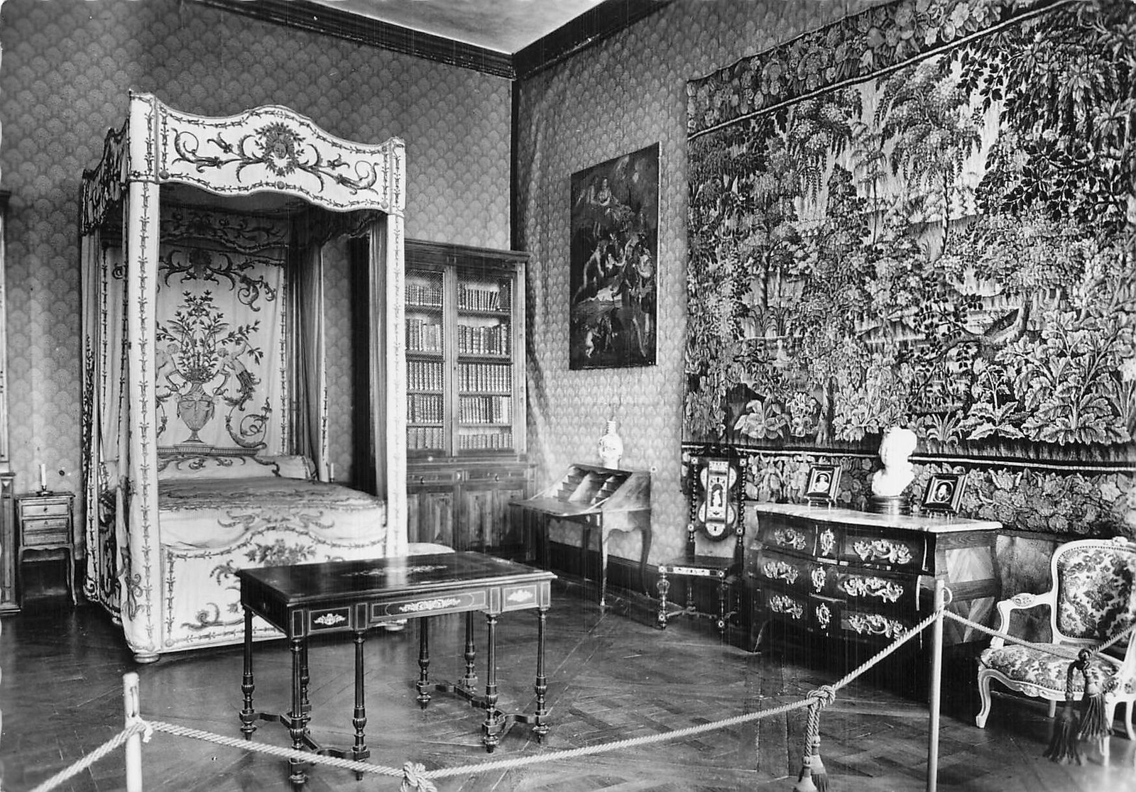 45 MALESHERBES CHAMBRE D HENRIETTE D ENTRAGUES