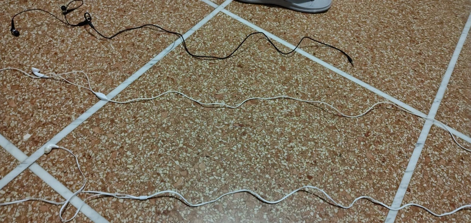 Lotto 3 paia auricolari non testato - Imagem 4 de 4