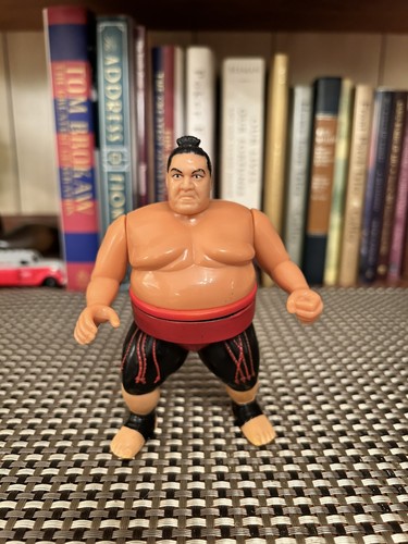 Vintage 1993 WWF Hasbro Series 8 Red Card Yokozuna...