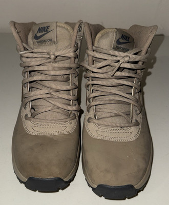 Nike Men s Manoadome Khaki Boots Mid Athletic Hiking Boots, Size 9 844358-200