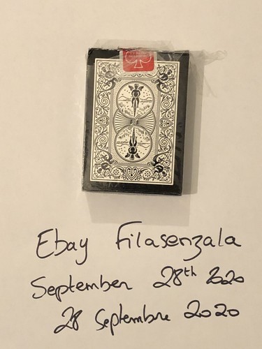 Arcane Black Deck - Ellusionist - Tienda de Magia en Lima - JHOLU MAGIC