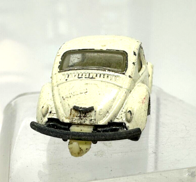 Vintage 1968 Matchbox Series No.15 Volkswagen 1500 Saloon White