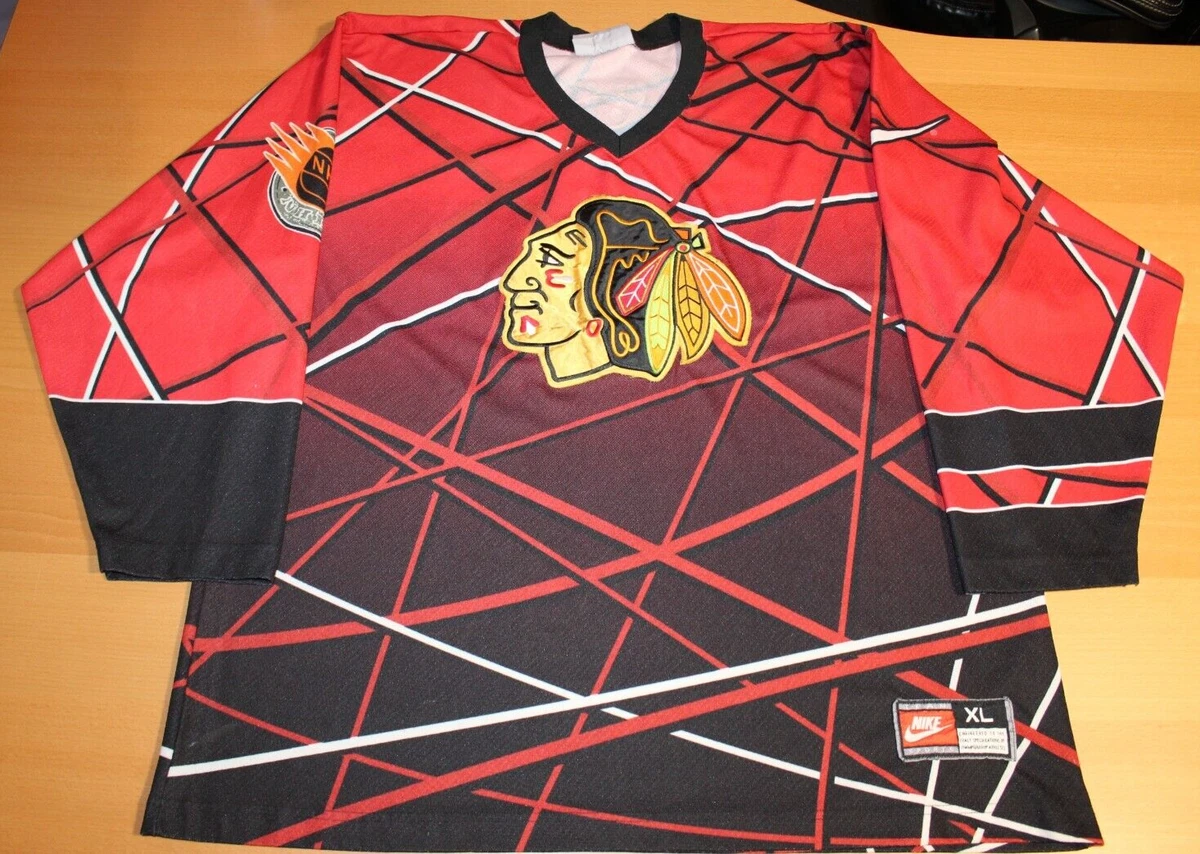 Nike sales blackhawks shirt