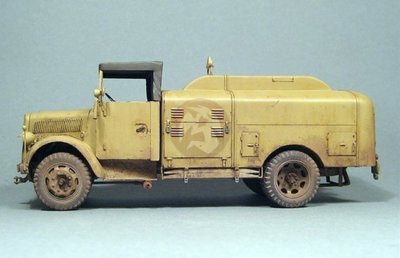レベル1/35 KUEBELWAGEN他 Amazon | ドイツレベル 1/35 ドイツ軍 Sd.Kfz.251/1 B型