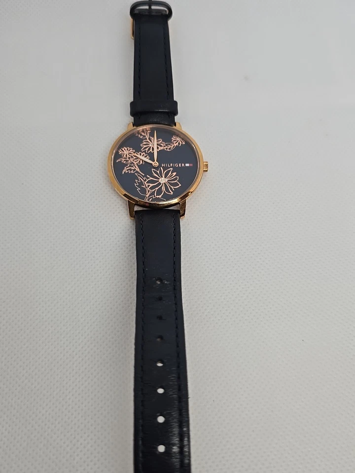 Tommy Hilfiger Wrist Watch for Women Navy Leather Band Rose Gold - Image 4 of 4