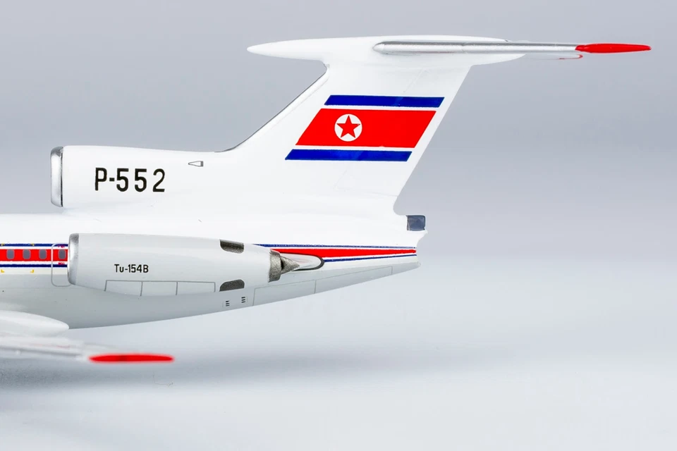 NGmodel Chosonminhang (Corea del Norte) Tu-154B P-552 (librea de 1970) 1/400 54011 Foto 3 de 4