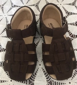 stride rite closed toe sandals
