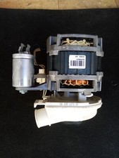 MOTEUR  DE LAVE VAISSELLE WHIRLPOOL ADP6536WH