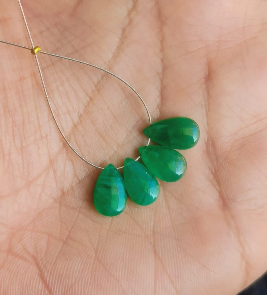 Cuentas Briolette Lágrima Perforadas Esmeralda Brasileña Fina Natural 10.20 CTS/4 piezas Foto 2 de 4